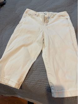 Gloria Vanderbilt petal pusher