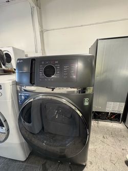 Whirlpool White Electric Dryer