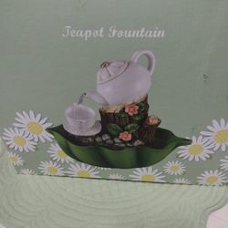 New In Box Oh Gussie Teapot Fountain