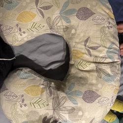 Boppy Pillow 