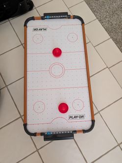 Mini air hockey