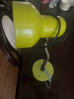 Desk lamp