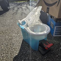 Mop Bucket Set