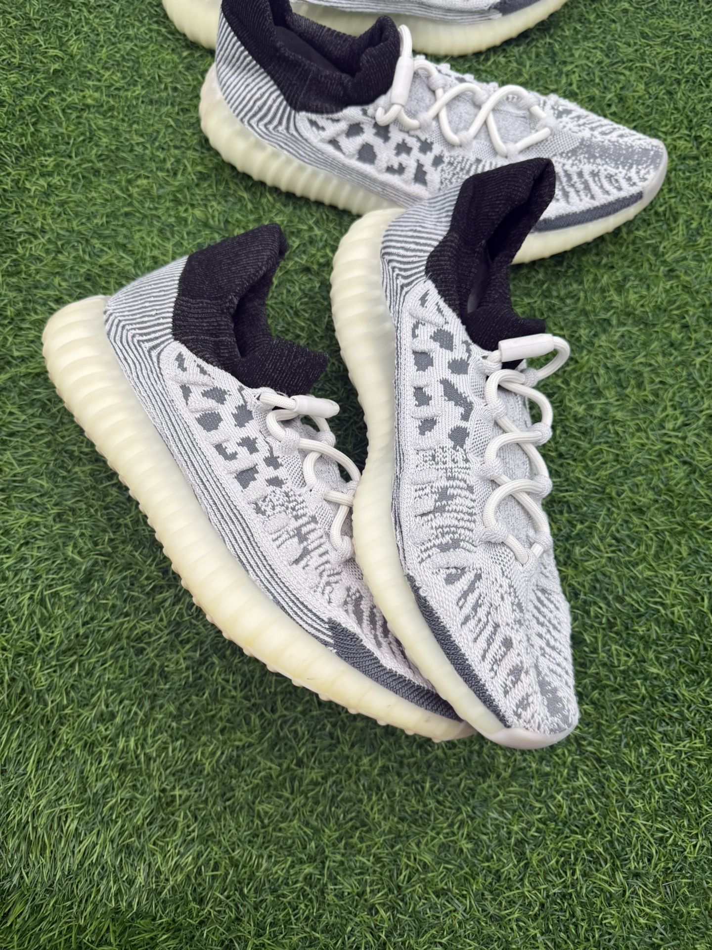 Yeezy Adidas 350 V2 Size 11 Slate