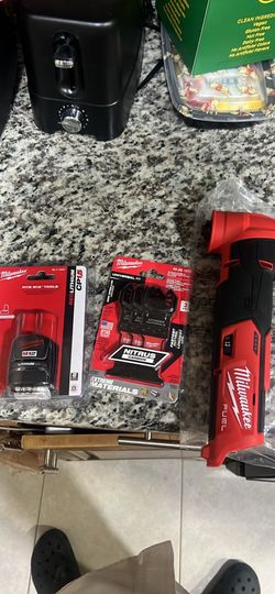 New Milwaukee M12 multi tool set