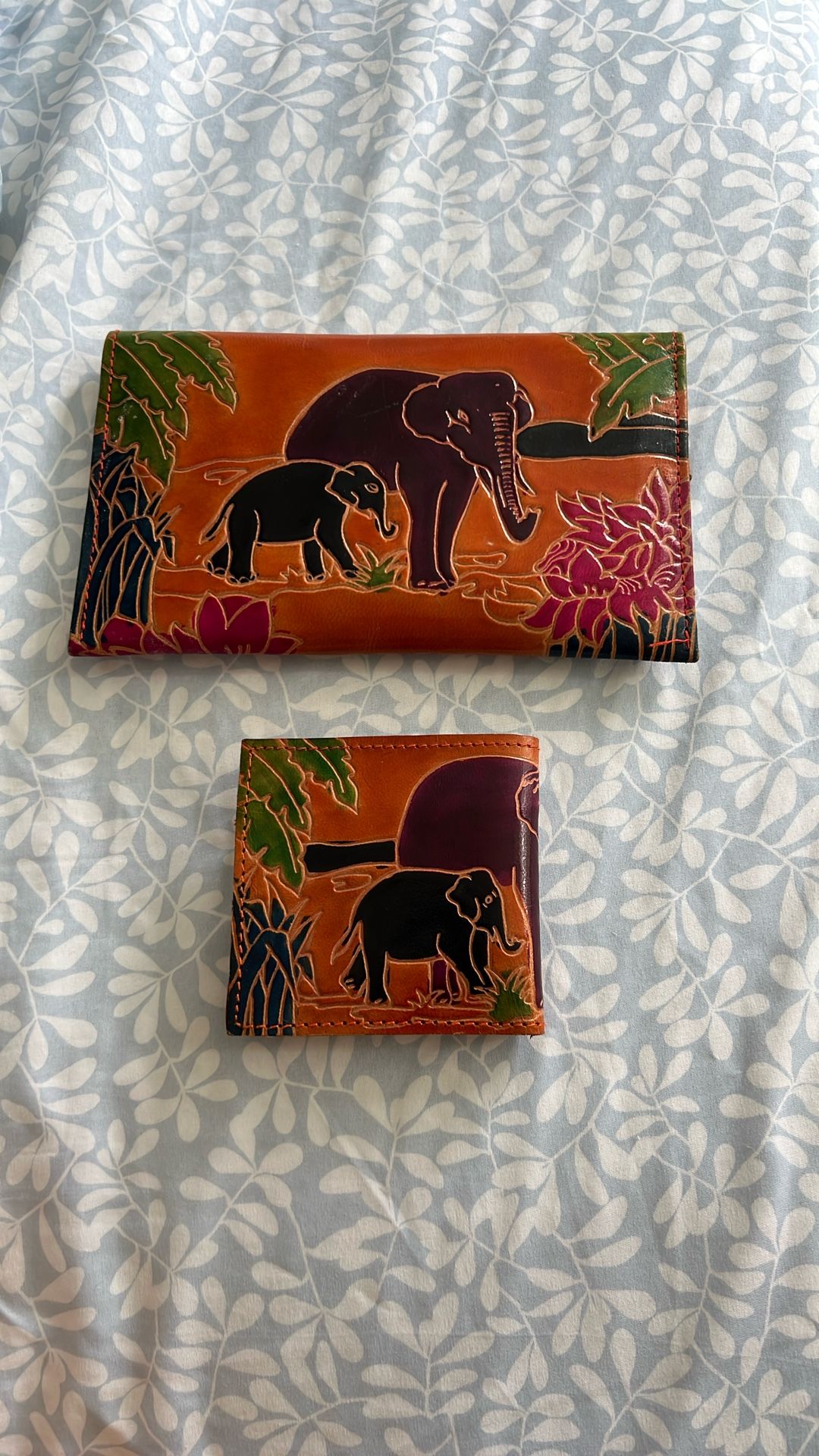Leather Wallet With Elephants 