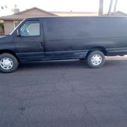 2003 Ford E350 Super Duty Extended Van With Tow Package