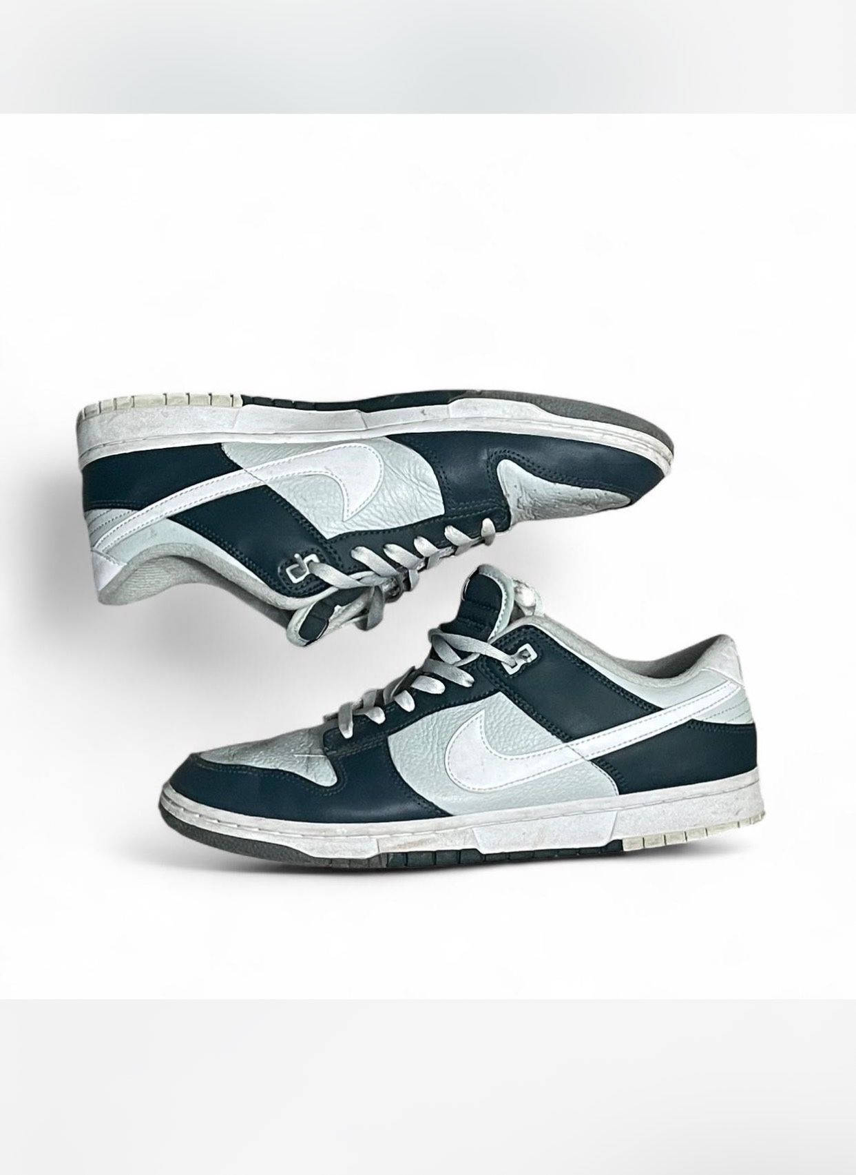 Nike dunks Size 11.5