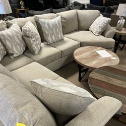 Stunning Stylish Cozy Sectional 