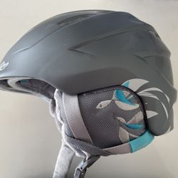 Giro Decade Women Snowboard Helmet New 