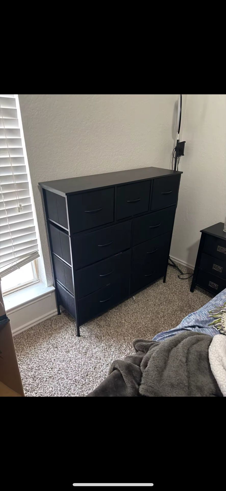 Black dresser - Free delivery 🚚