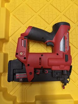 Milwaukee M12 FUEL 12-Volt Lithium-Ion Brushless Cordless 18-Gauge 1-1/2 in. Compact Brad Nailer (Tool Only)