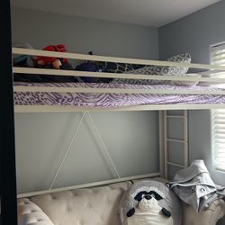 2 Twin Loft Bed 