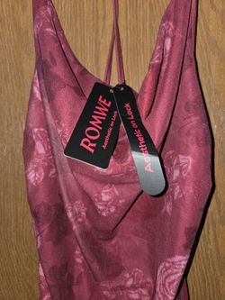 Burgundy rose dress size L