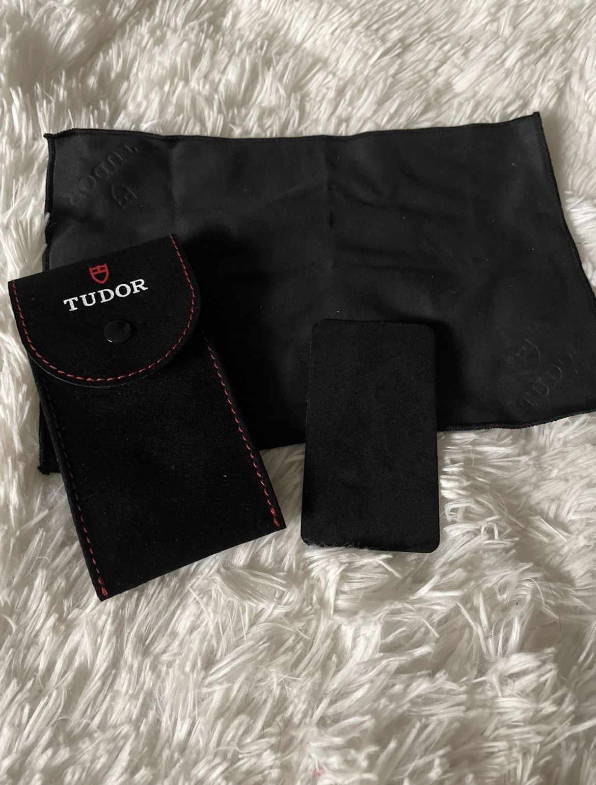 100% Authentic Rolex Tudor Velvet travel Watch Pouch. W/ ⌚️support plate!