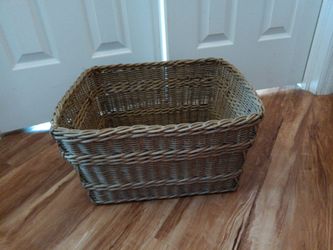 Pottery barn basket