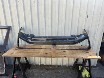 VOLKSWAGEN JETTA 2022 2023 2024 Front bumper cover used original OEM