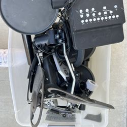 Electric Yamaha Drum Set As Is $15