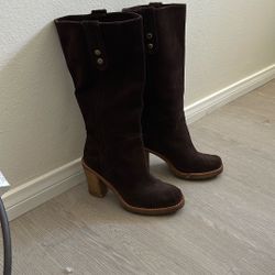 UGH SUEDE BOOTS Size 7