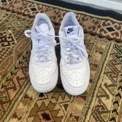 Nikes Shoes 