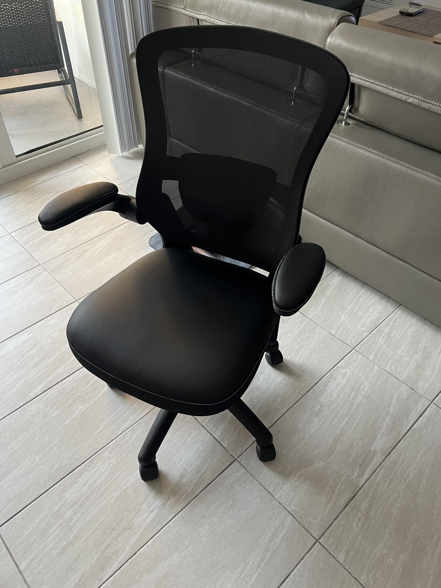 New and Never Used Adjustable Office Chair 
