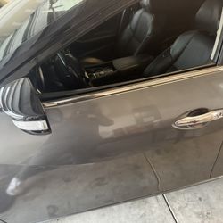 Nissan Maxima 2017 SL  Driver Side Door Like New 