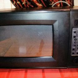 General Electric microwave oven
