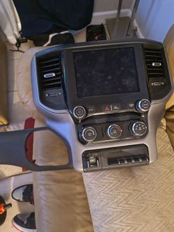 Dodge 2025 5th gen Radio/display