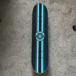 Skate Board MADD Gear 
