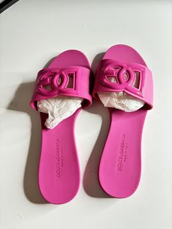 size 7 Brand New Pink Dolce&Gabbana Pool Sandalsr