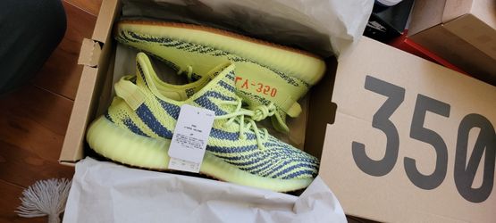 Yeezy 350 Mens Size 10.5 Frozen Yellow