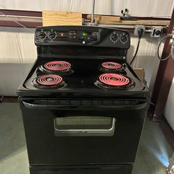 GE Electric Stove