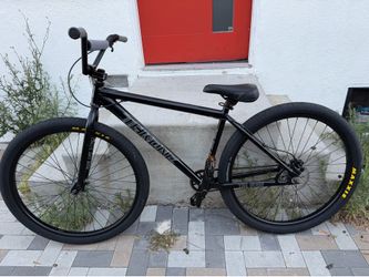 Throne bike