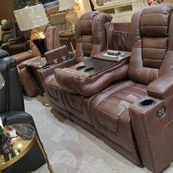 PWR REC Sofa with ADJ Headrest