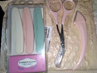 Eye brow trimming tools