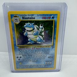 Blastoise Holographic Pokémon Card