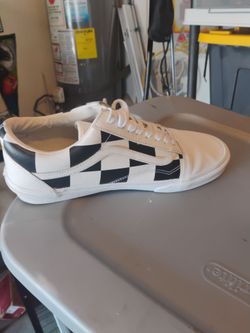 Bands checkerboard