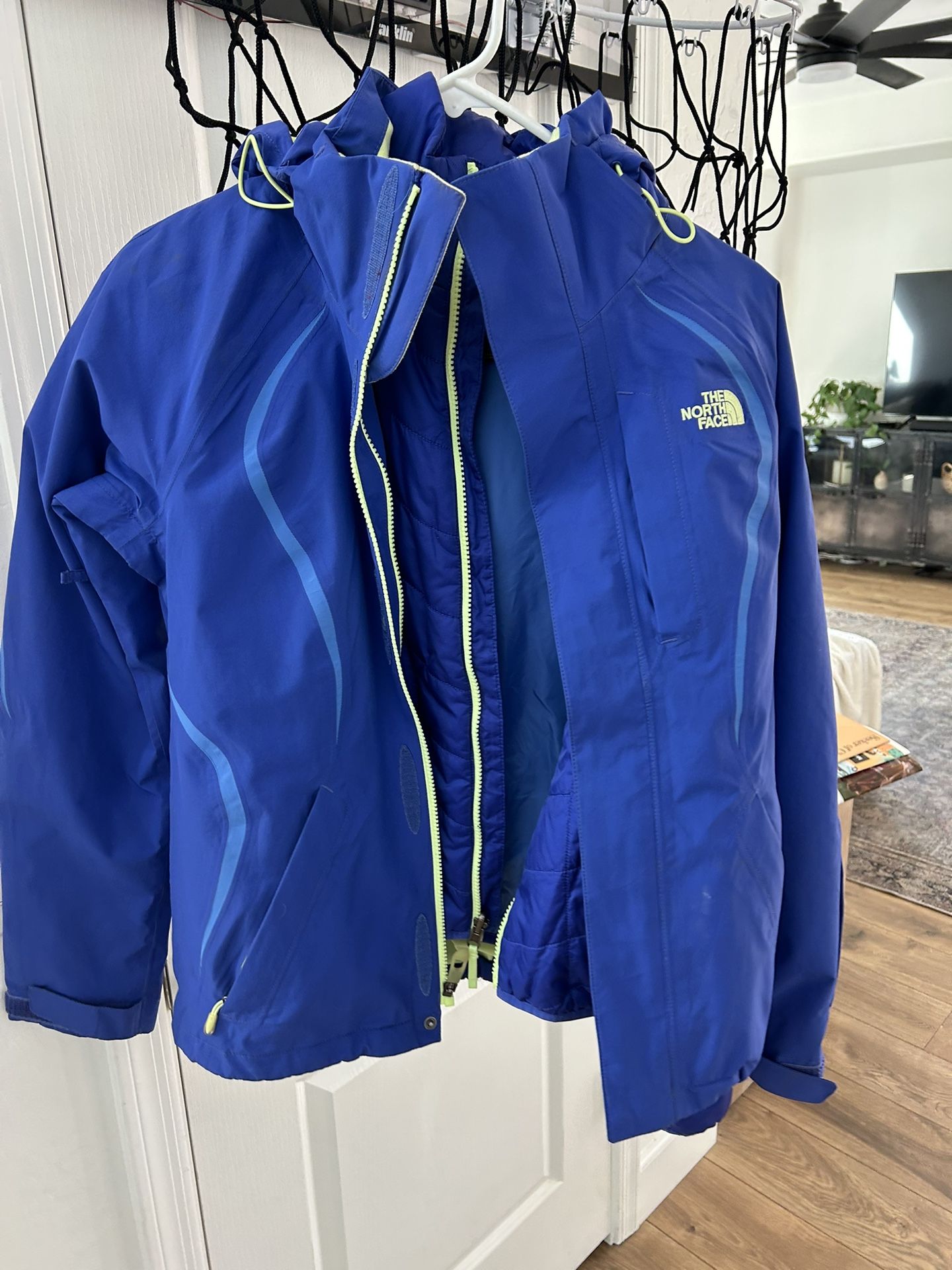 Women’s XS North Face Triclimate/ Ski Jacket