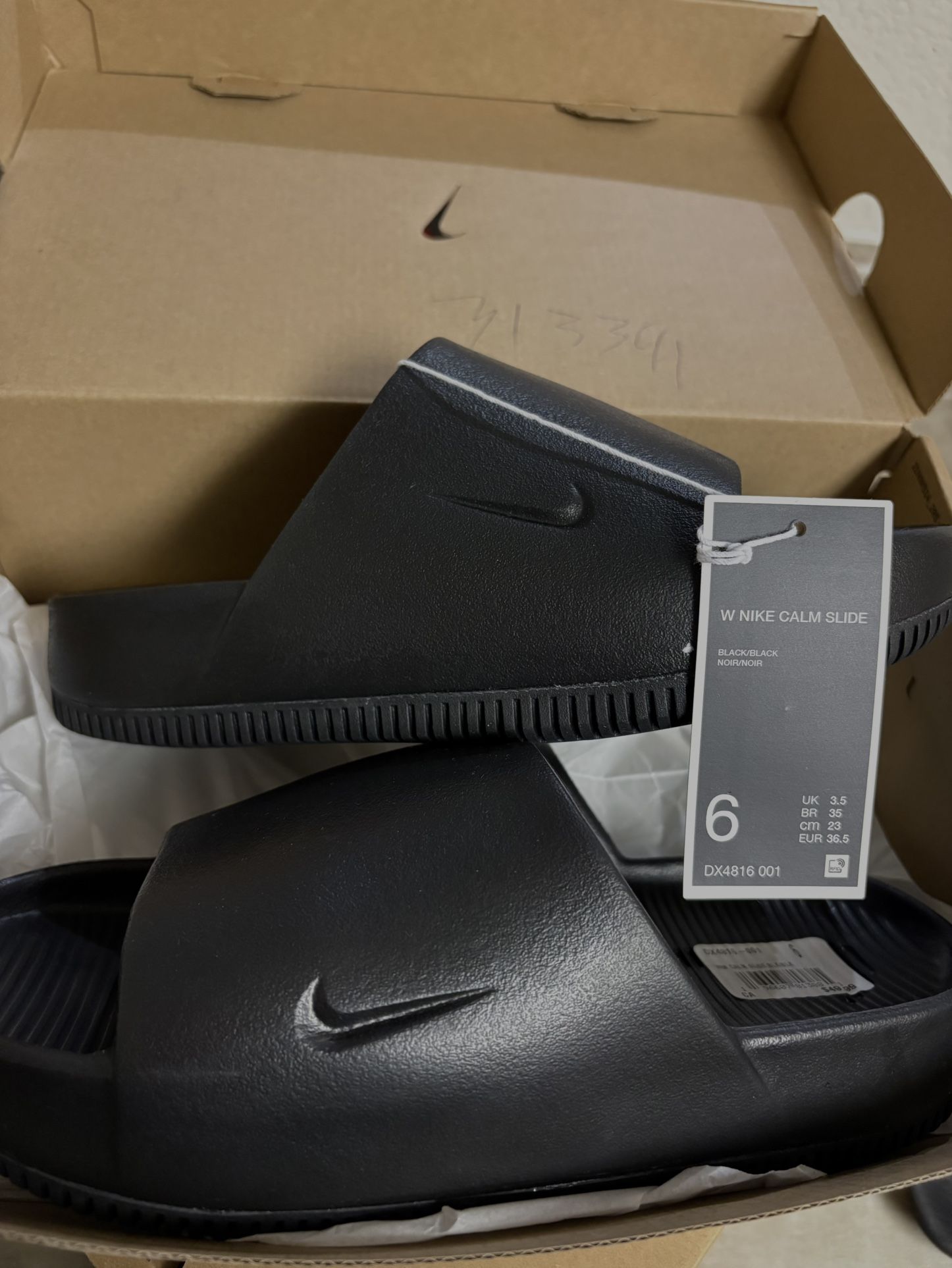 brand new nike slides