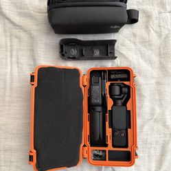 DJI Osmo Pocket 3 Creator Combo – Like New + 128GB SD Card + Hard Case