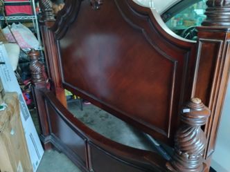 Queen size beds frames