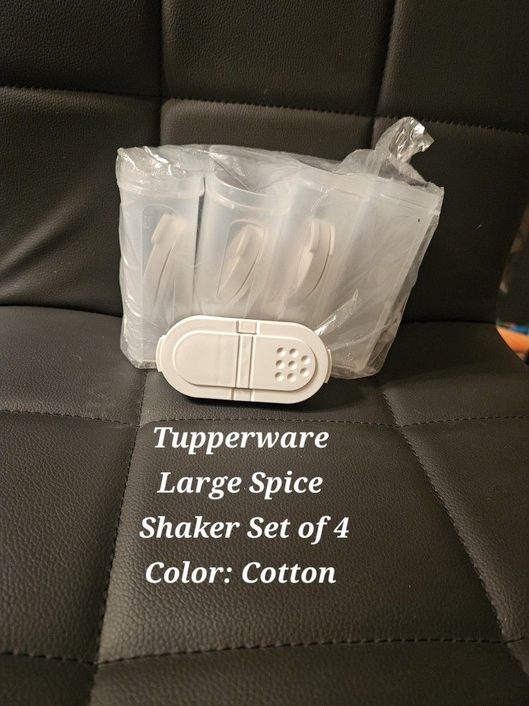 Tupperware Large Spice Shakers Set Of 4 Color Cotton