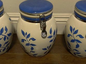 Seattle USA Inspirado Stonelite Blue & White Leaf Lidded Cookie Jar 10 In