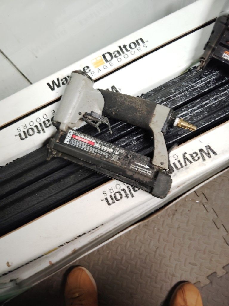Porter Cable Model. 100 Pin Nailer