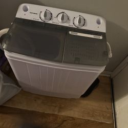 16 Pound Top Loader, Washer, And Dryer Portable