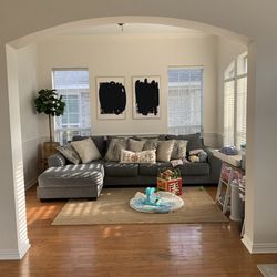 Castano sofa sectional - like new