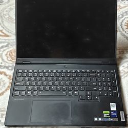 Lenovo Legion Pro 7 16IRX9H 