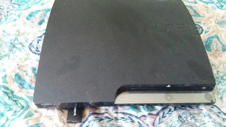 PS3 160gb w/games 3 controllers