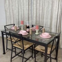Minimalistic Glass & Iron Dining Table With 4 Chairs 