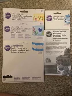 Cake decorating & baking bundle (Wilton Brand)
